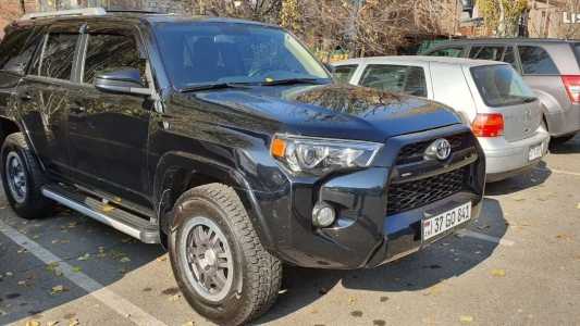 Toyota 4Runner, Бензин, 2015