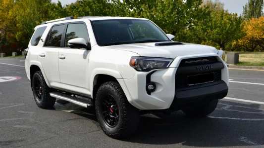 Toyota 4Runner, Бензин, 2018