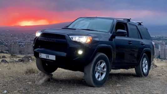 Toyota 4Runner, Бензин, 2019