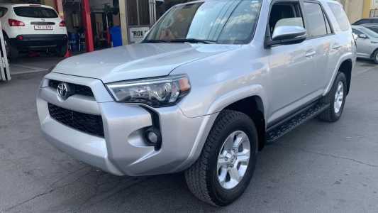 Toyota 4Runner, Бензин, 2019