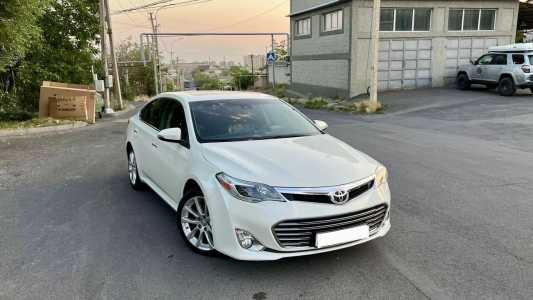 Toyota Avalon, Бензин, 2013