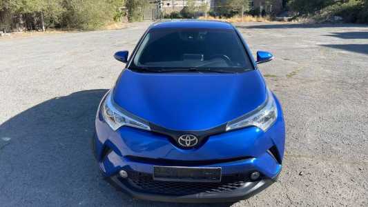 Toyota C-HR, Бензин, 2019