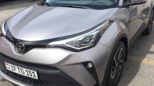 Toyota C-HR, Бензин, 2019