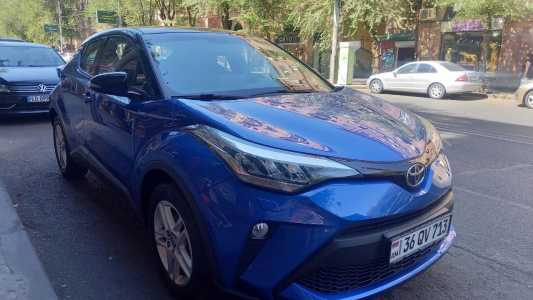 Toyota C-HR, Бензин, 2019