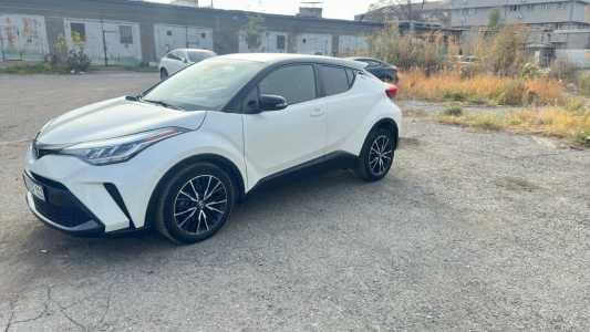 Toyota C-HR, Бензин, 2019