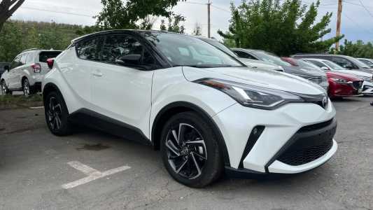 Toyota C-HR, Бензин, 2021