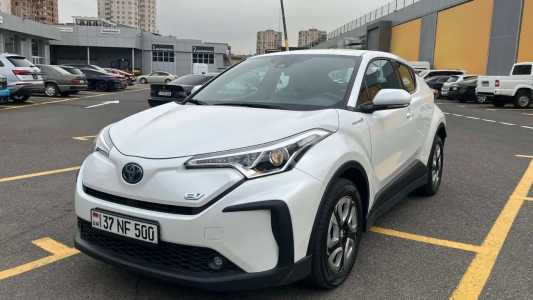 Toyota C-HR EV, Электро, 2022