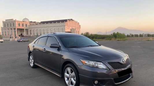 Toyota Camry, Бензин, 2010