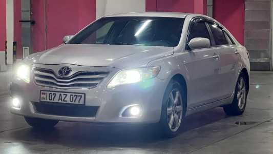 Toyota Camry, Бензин, 2010