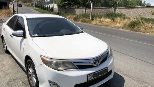 Toyota Camry, Бензин, 2012