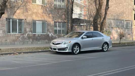 Toyota Camry, Бензин, 2012