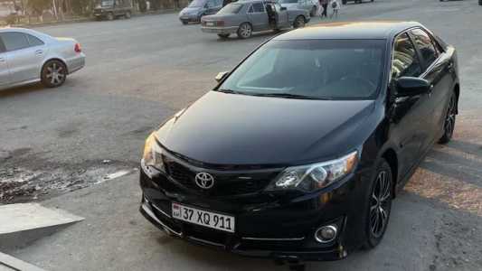 Toyota Camry, Бензин, 2013