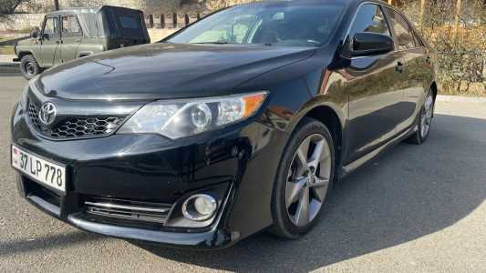 Toyota Camry, Бензин, 2013