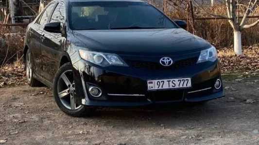 Toyota Camry, Бензин, 2013