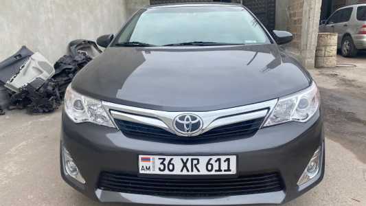 Toyota Camry, Бензин, 2013