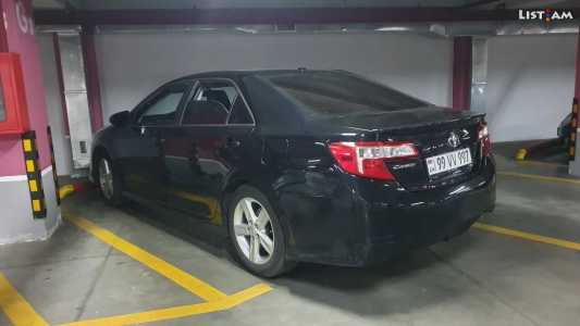 Toyota Camry, Бензин, 2013