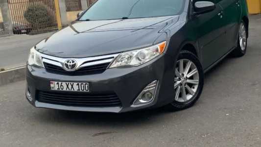 Toyota Camry, Бензин, 2013