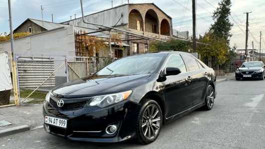 Toyota Camry, Бензин, 2013