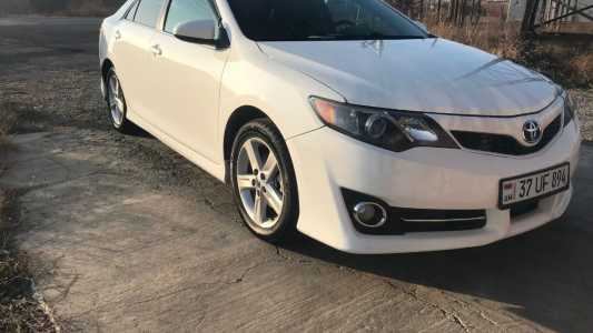 Toyota Camry, Бензин, 2014