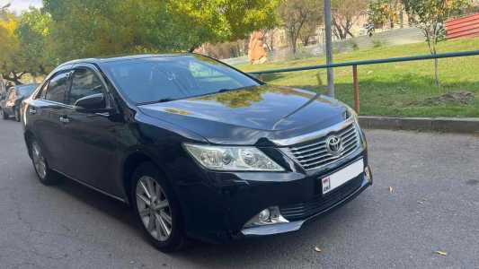 Toyota Camry, Бензин, 2014