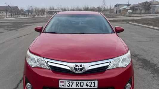 Toyota Camry, Бензин, 2014