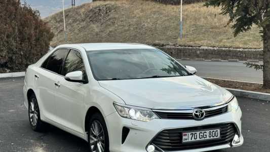 Toyota Camry, Бензин, 2015