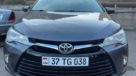 Toyota Camry, Бензин, 2015