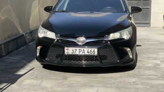 Toyota Camry, Бензин, 2015