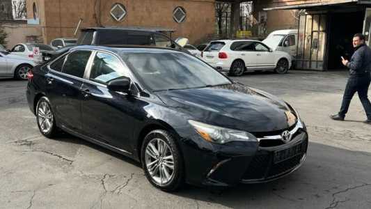 Toyota Camry, Бензин, 2015