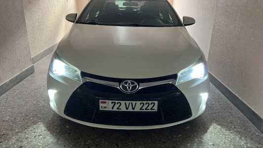 Toyota Camry, Бензин, 2015