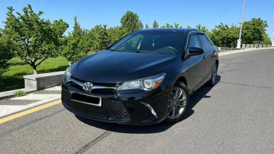 Toyota Camry, Бензин, 2015