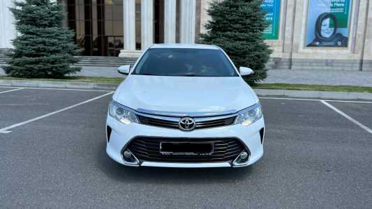 Toyota Camry, Бензин, 2016