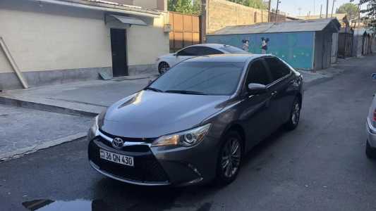 Toyota Camry, Бензин, 2016