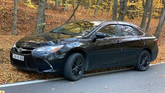 Toyota Camry, Бензин, 2016