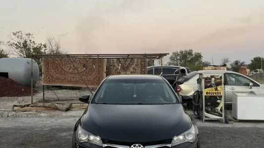 Toyota Camry, Бензин, 2017