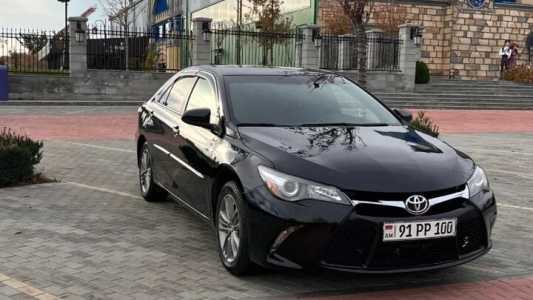 Toyota Camry, Бензин, 2017