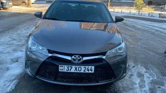 Toyota Camry, Бензин, 2017