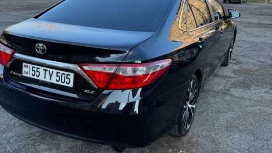 Toyota Camry, Бензин, 2017