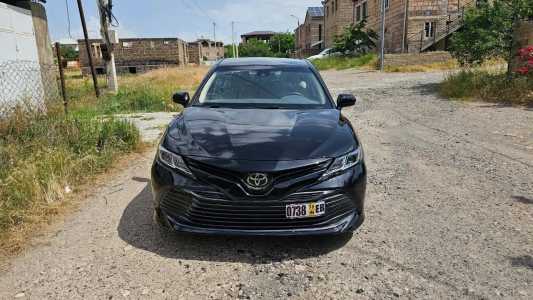 Toyota Camry, Бензин, 2017