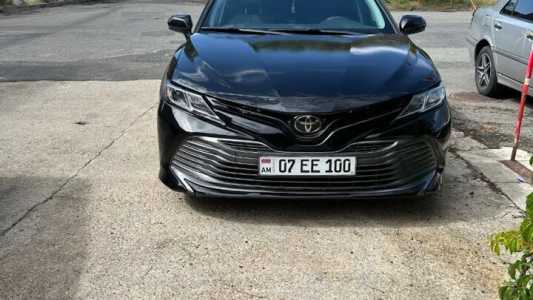 Toyota Camry, Бензин, 2018