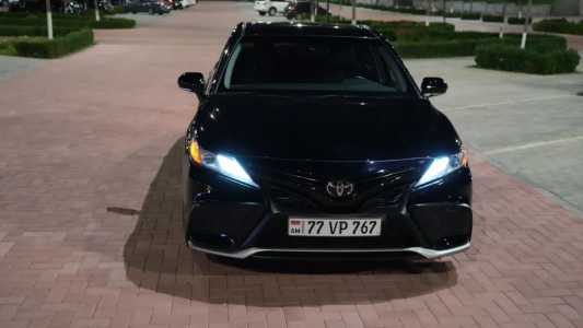 Toyota Camry, Бензин, 2018