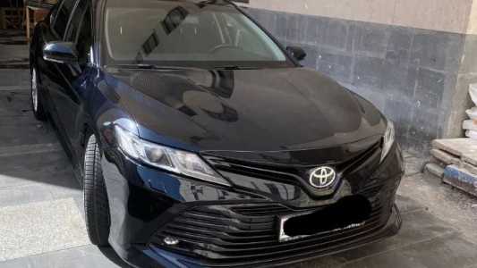 Toyota Camry, Бензин, 2018