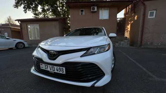 Toyota Camry, Бензин, 2019