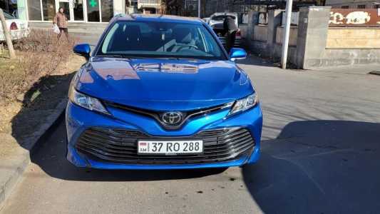 Toyota Camry, Бензин, 2019