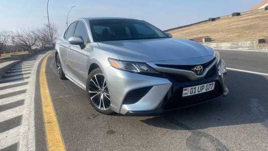 Toyota Camry, Бензин, 2019