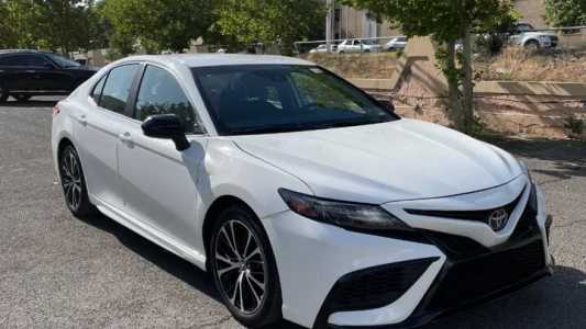 Toyota Camry, Бензин, 2019