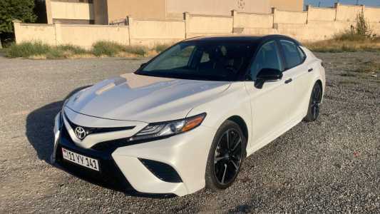 Toyota Camry, Бензин, 2019