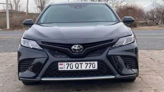 Toyota Camry, Бензин, 2019