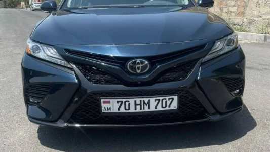 Toyota Camry, Бензин, 2019