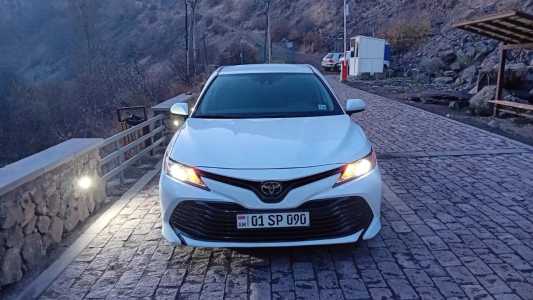 Toyota Camry, Бензин, 2019